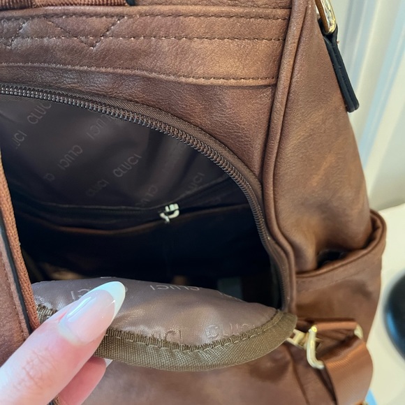 Brown high quality leather backpack/purse - Picture 6 of 10